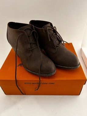 Rocket Dog Sam Rescue Brown Lace-Up Ankle Booties – Size 7.5 – NIB